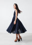 Robe en voile à col en V bleu marine