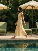 5 Best-Selling Women's Tops for Your Tropical Capsule Wardrobe