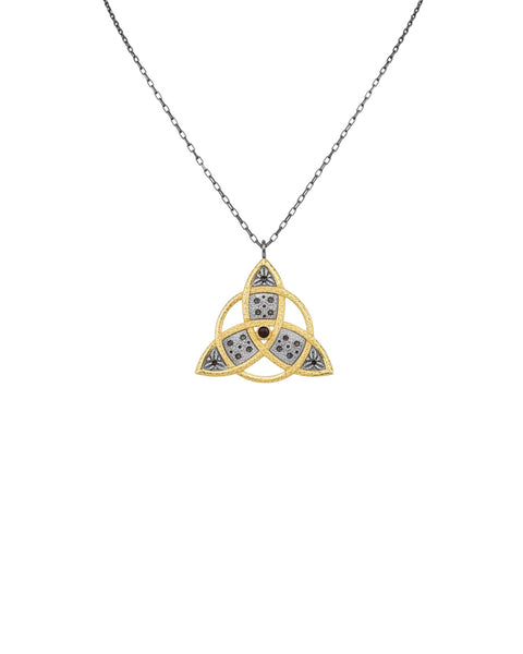 Chain Necklace Celtic Trikvetra