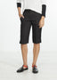 Short à coutures carrées noir