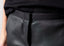 Pantalon à empiècements en cuir noir