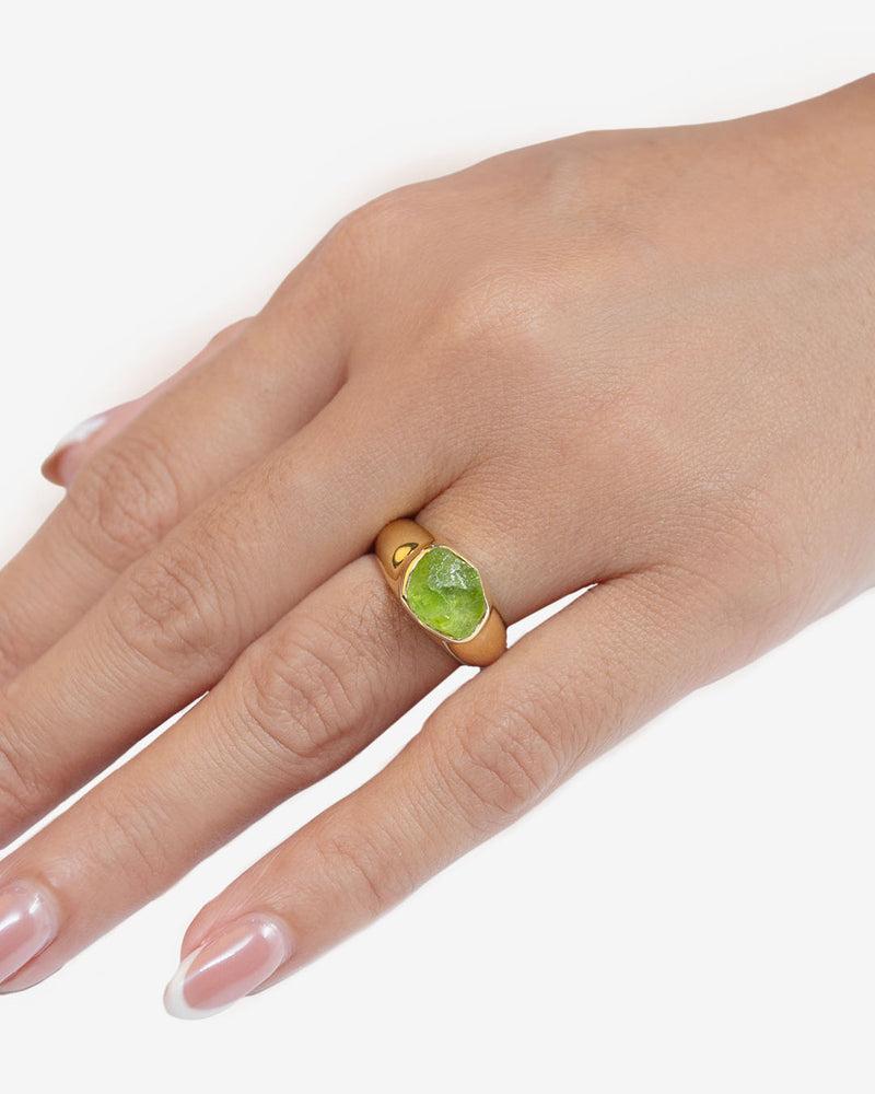 ANIMA Ring Peridot Gold Plated