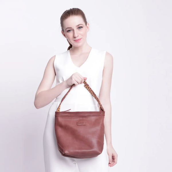 LAKSMI bag in Vintage Brown