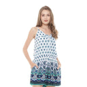 elasticated seam at the waist provides a flattering cinched-in silhouette while allowing for freedom of movement.