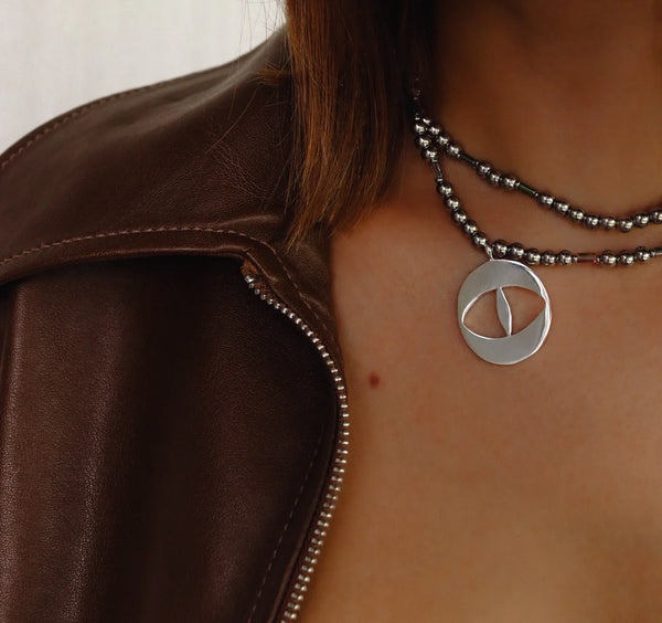 Necklace with eye