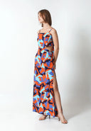  the Mere Maxi reflects our commitment to sustainability without compromising on quality or style. Vibrant Prints: Available in a variety of eye-catching prints